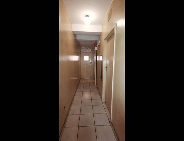 1 BEDROOM APARTMENT FOR SALE IN EMPANGENI CENTRAL